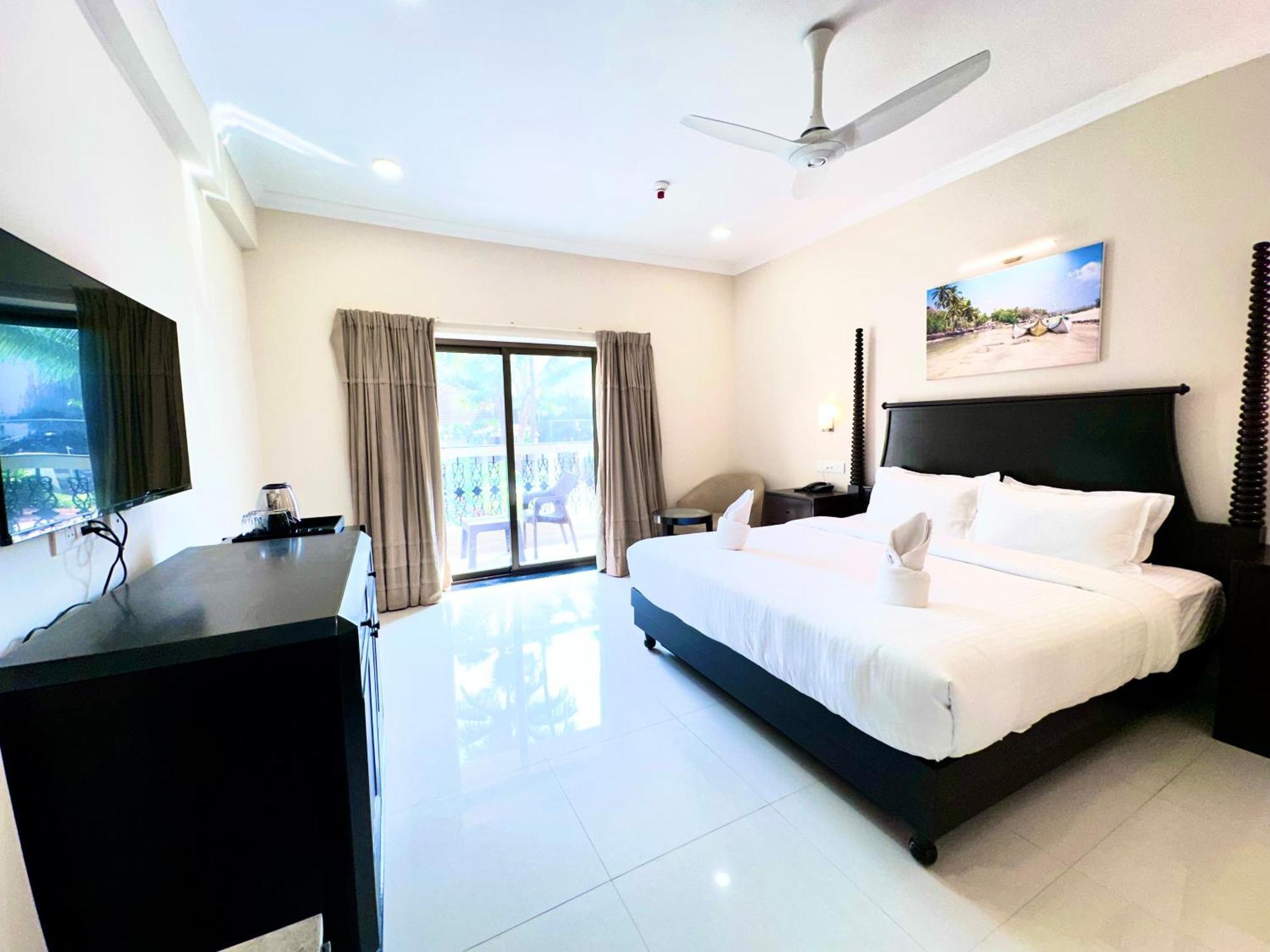 Silver Sands Sunshine - Angaara Candolim Exterior photo
