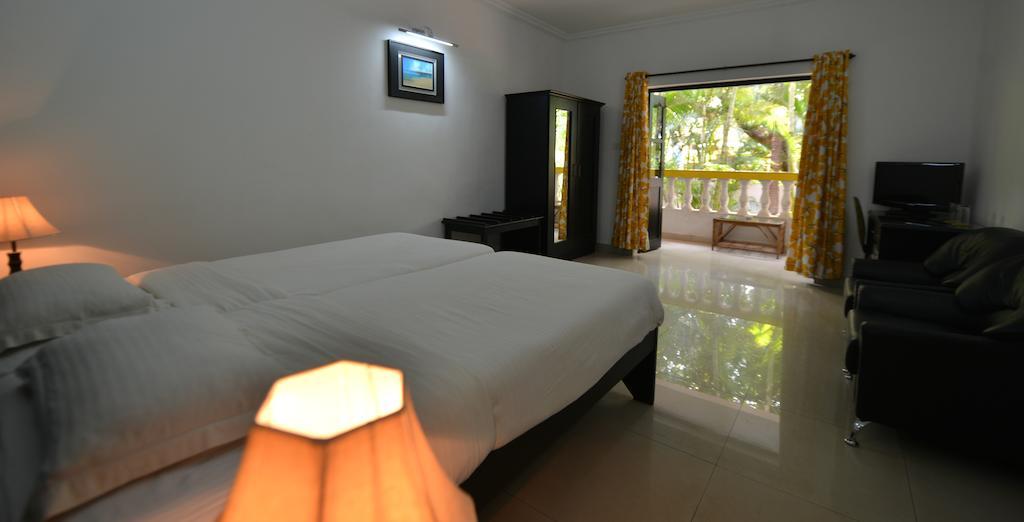 Silver Sands Sunshine - Angaara Candolim Exterior photo